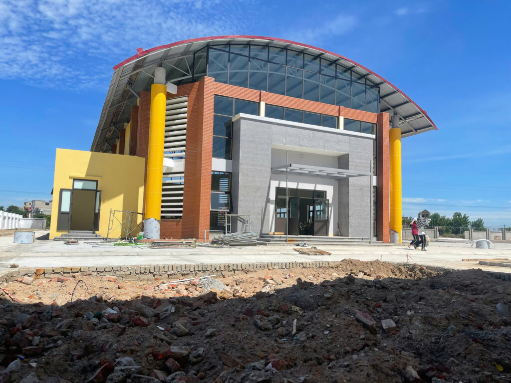 Thi Công Ốp Cột Alu Tròn Chuyên Nghiệp